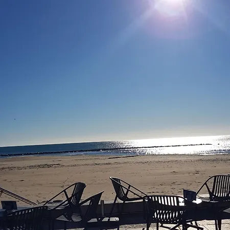 Moderne Mit Meerblick By Interhome