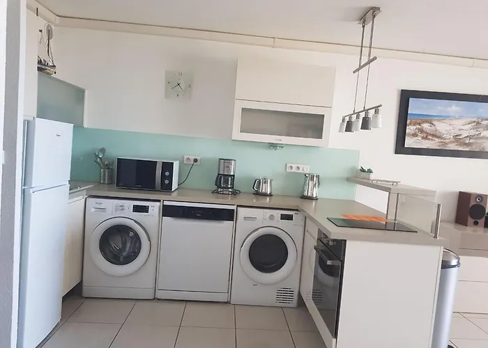 Moderne Mit Meerblick By Interhome