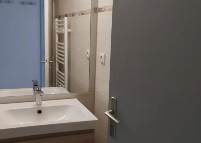 Moderne Mit Meerblick By Interhome דירה אגדה